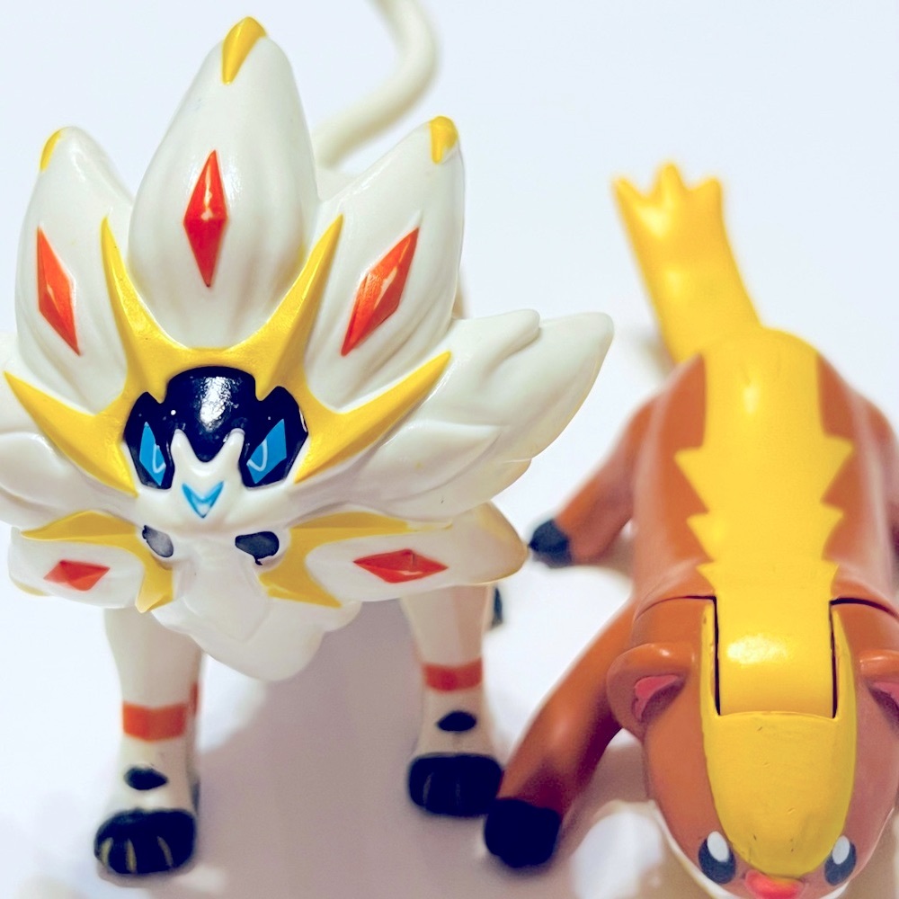 Pokemon Solgaleo Sun Moon and Yungoos